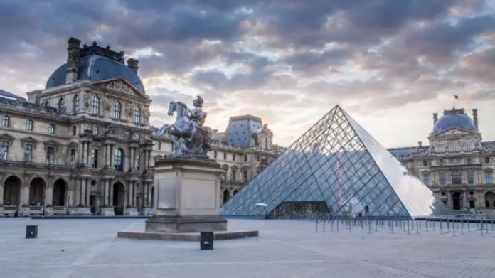 louvre-fue-una-fortaleza-medieval-un-castillo-un-YWK46VMR5JBO7FJCX75VNS7VFY.webp.jpeg